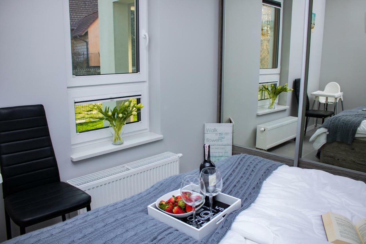 Apartament z ogródkiem Trzęsacz Exterior foto