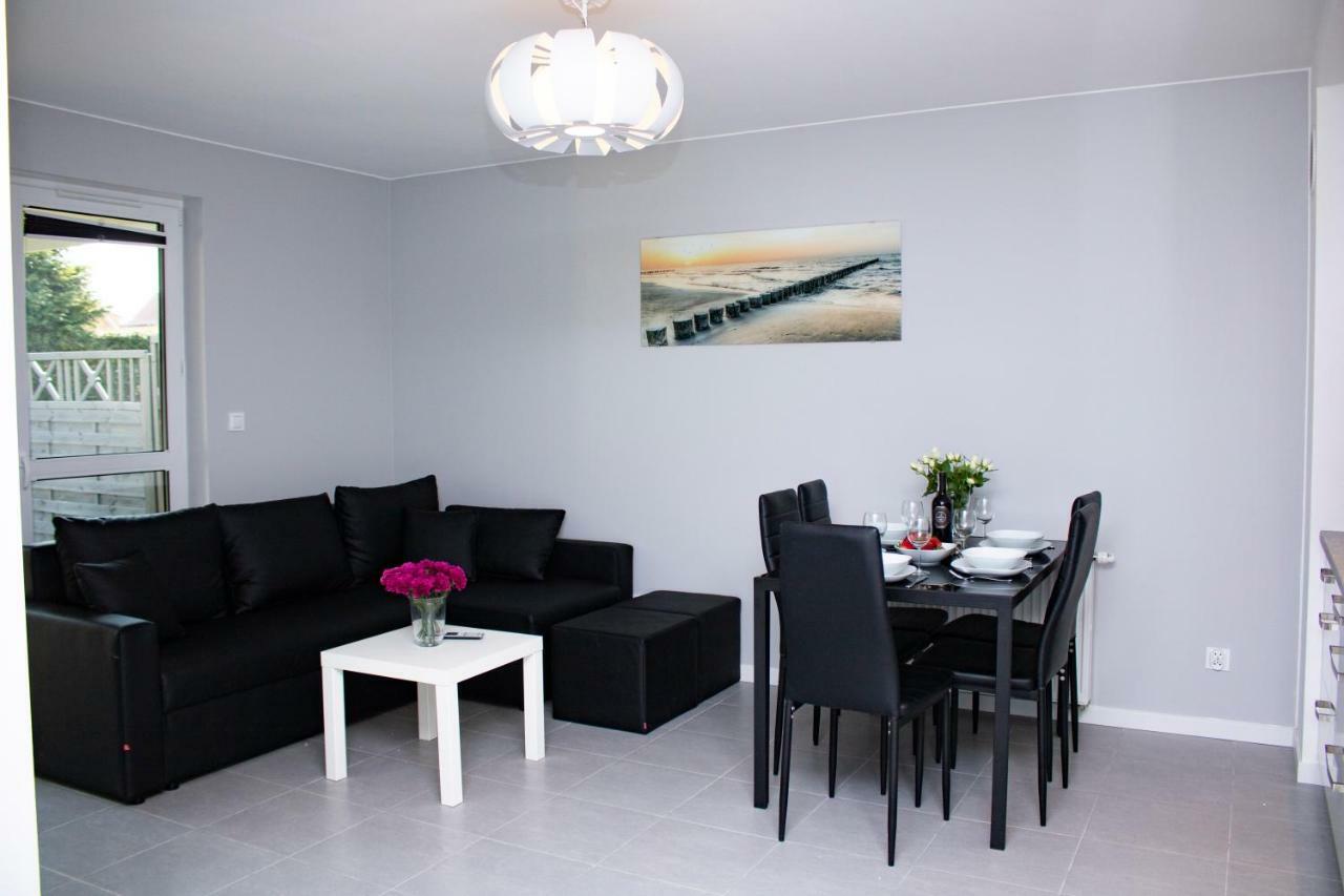 Apartament z ogródkiem Trzęsacz Exterior foto